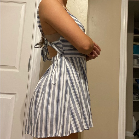 Baby blue and white striped romper - Picture 3 of 3